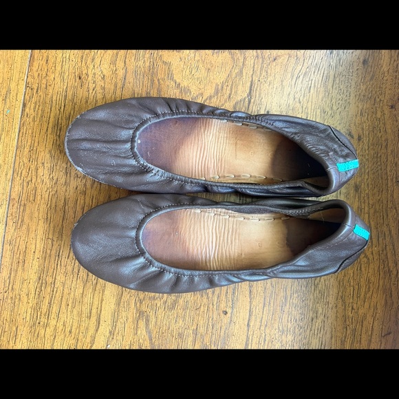 Tieks chocolate Brown - Picture 2 of 5